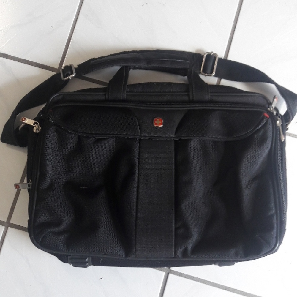 Swiss Army Wenger Messenger Bag w/shoulderstrap